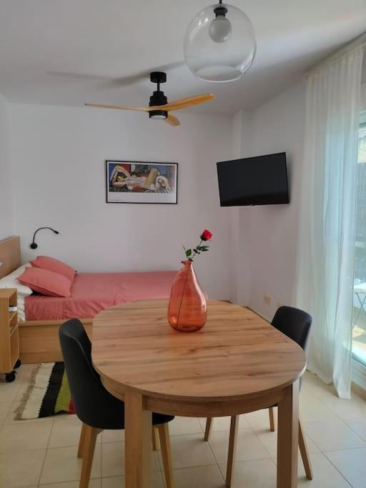 Апартаменты Estudio 52 Malaga Centrico Parking Gratuito Экстерьер фото