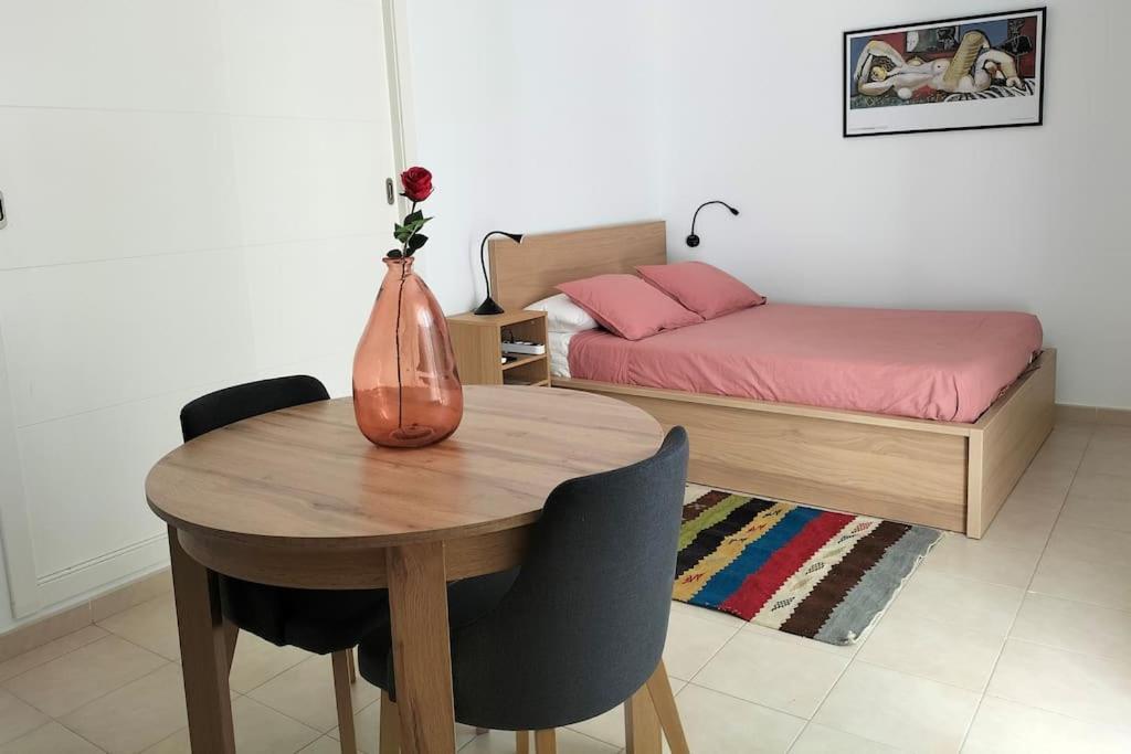 Апартаменты Estudio 52 Malaga Centrico Parking Gratuito Экстерьер фото